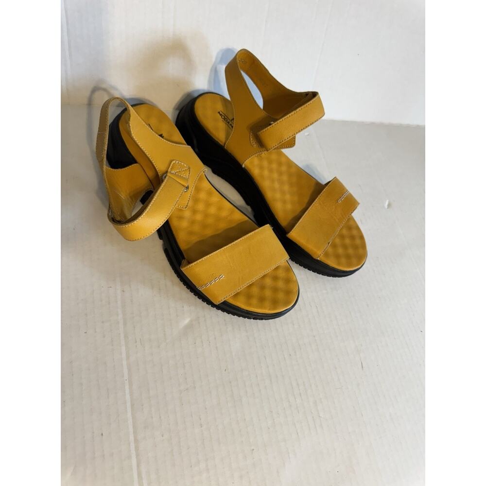 Moda Milano Black Yellow Leather Strappy Sandals Womens 40 Summer Beach Casual